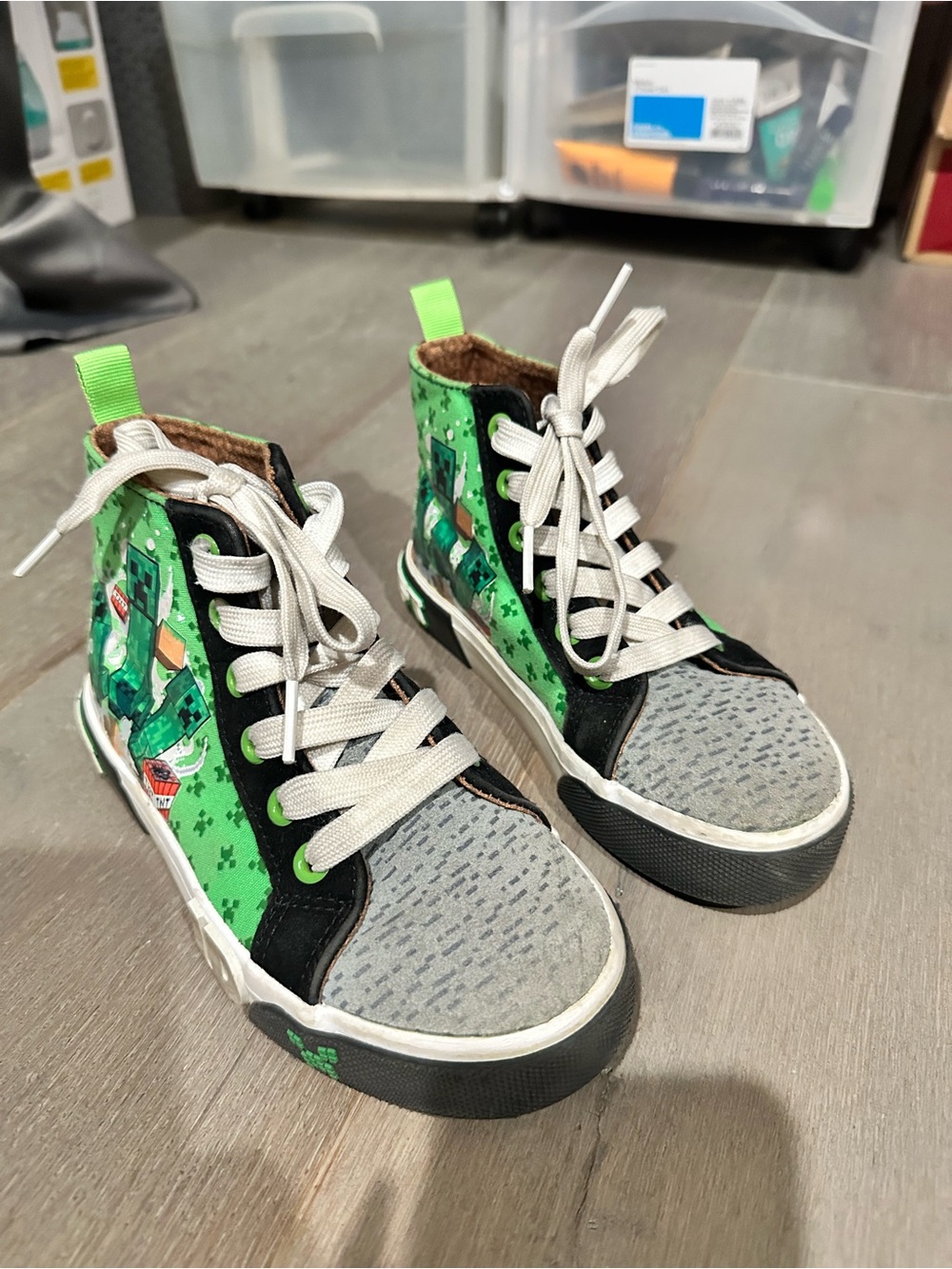 Minecraft ground up shoes size 1